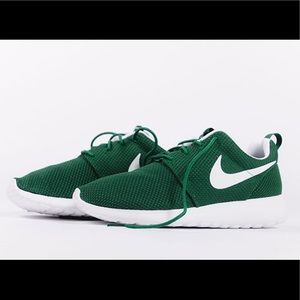 Nike Roshes Gorge Green